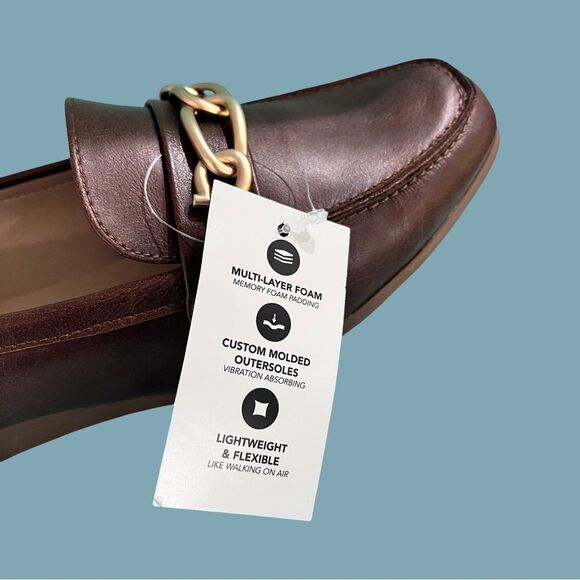 Kim Rogers Ultra Comfort Chocolate Loafers with Chain Detail NWOT 7.5W Eileen - Picture 5 of 8